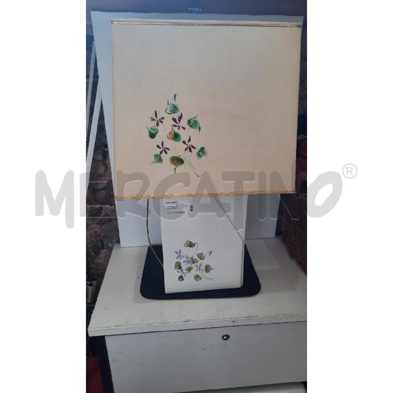 LAMPADA  BASSANO CON DECORAZIONE FIORI | Mercatino dell'Usato Catania stazione centrale 1