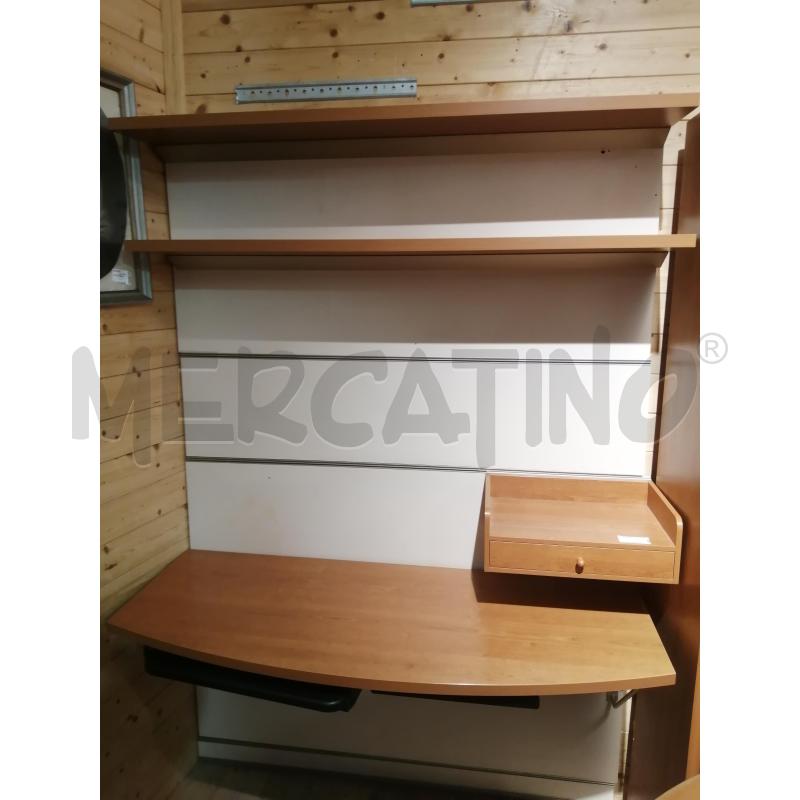 PARETE ATTREZZATA  | Mercatino dell'Usato Catania stazione centrale 4