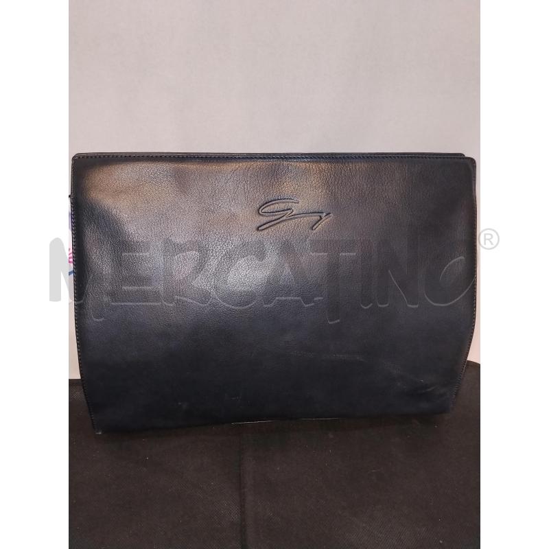 POCHETTE  BLU GENNY  | Mercatino dell'Usato Catania stazione centrale 4