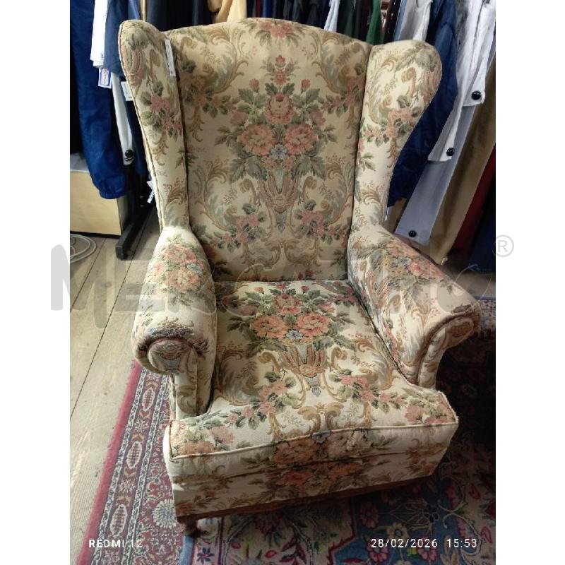POLTRONCINE COPPIA VINTAGE  | Mercatino dell'Usato Catania stazione centrale 2
