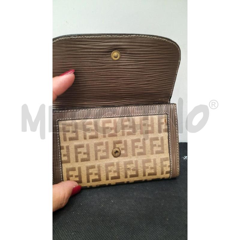 PORTA FOGLIO VINTAGE FENDI | Mercatino dell'Usato Catania stazione centrale 2