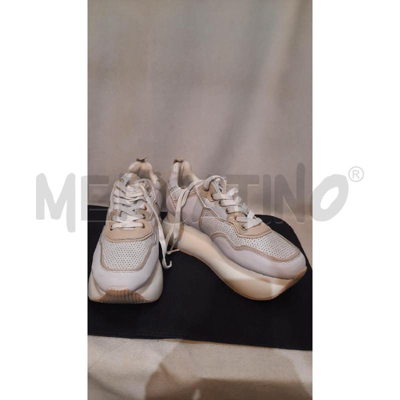 SCARPE DONNA BIANCHE  | Mercatino dell'Usato Catania stazione centrale 1