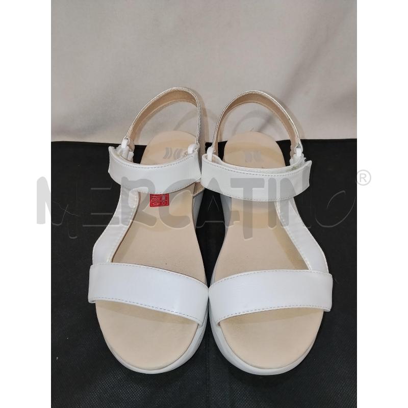 SCARPE DONNA CALLAGHAN BIANCHE E ARGENTO  | Mercatino dell'Usato Catania stazione centrale 1
