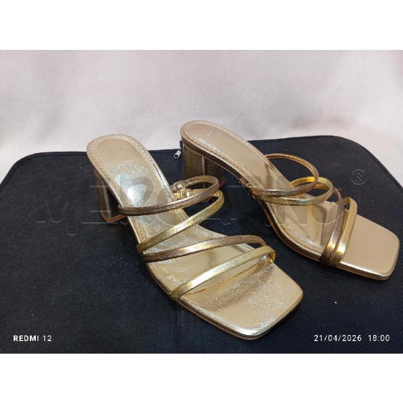SCARPE DONNA DORATE PARFOIS  | Mercatino dell'Usato Catania stazione centrale 3