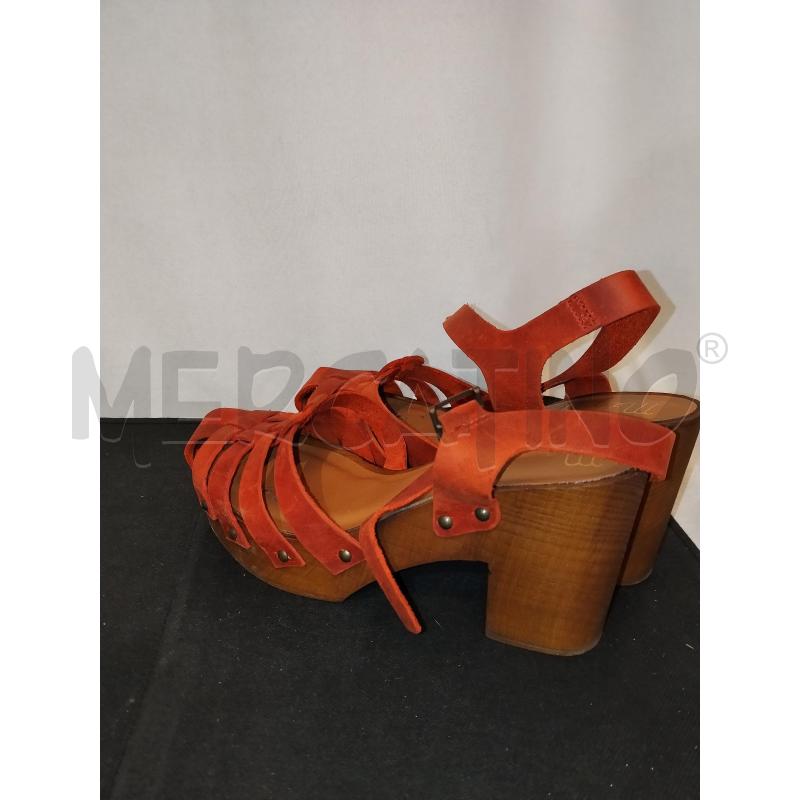 SCARPE DONNA MEG ARANCIONE  | Mercatino dell'Usato Catania stazione centrale 3