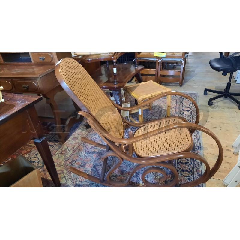 SEDIA DONDOLO THONET | Mercatino dell'Usato Catania stazione centrale 2