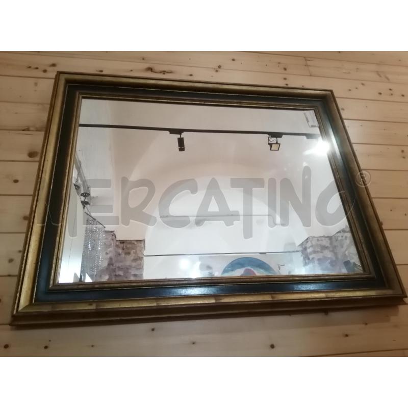 SPECCHIO  CON CORNICE | Mercatino dell'Usato Catania stazione centrale 1