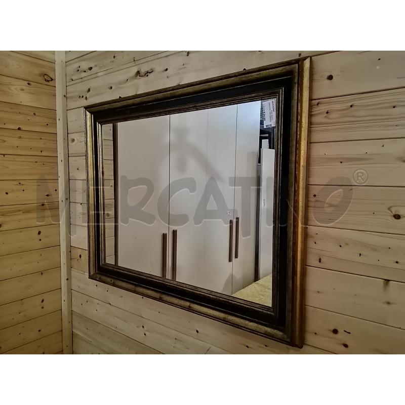 SPECCHIO  CON CORNICE | Mercatino dell'Usato Catania stazione centrale 2