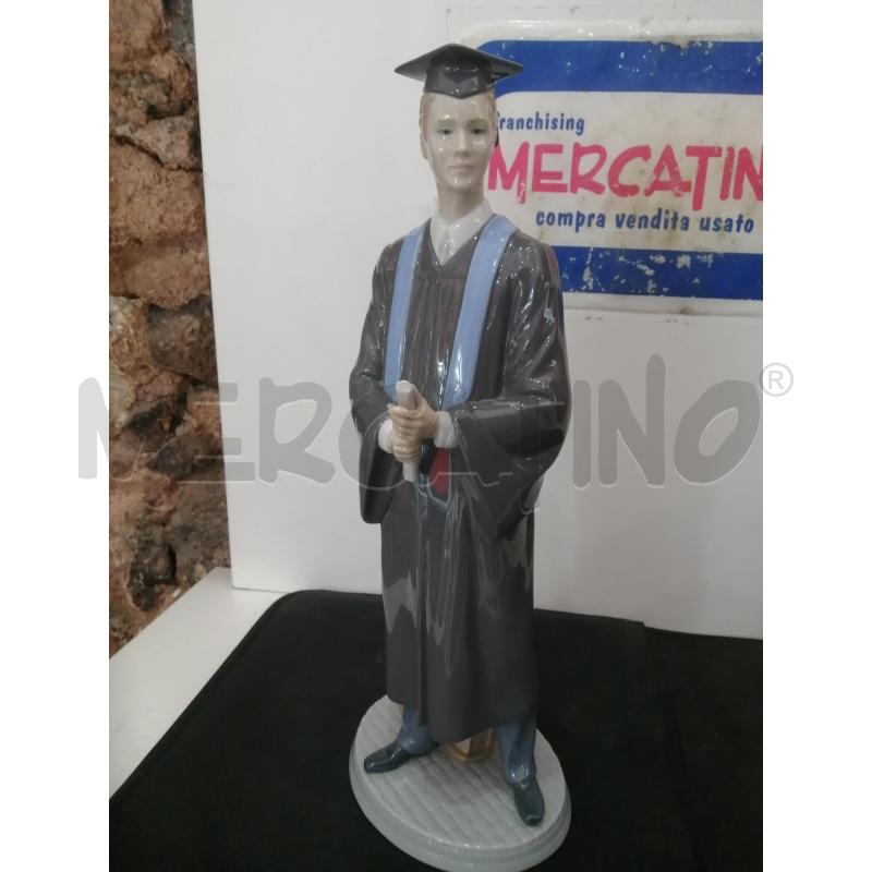 STATUA PORCELLANA  LLADRO' IL DIPLOMATO  | Mercatino dell'Usato Catania stazione centrale 1