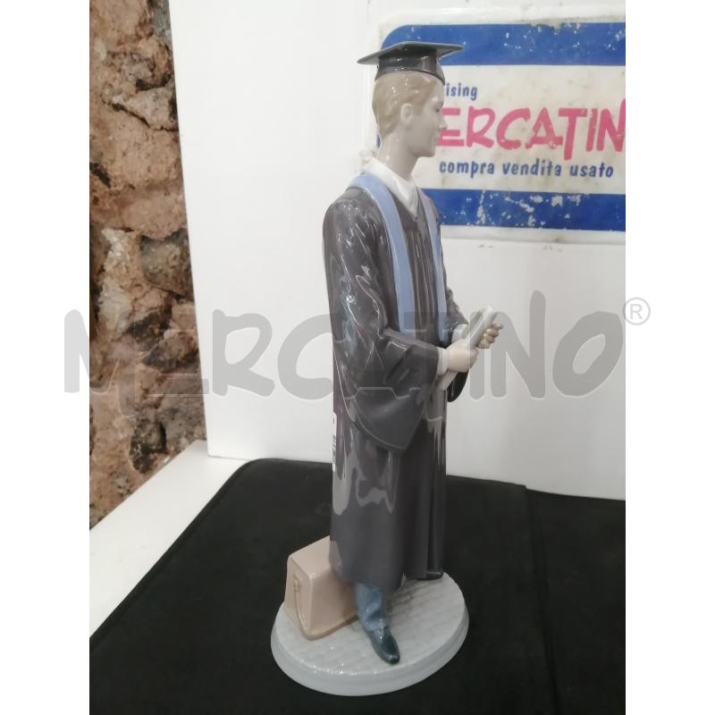 STATUA PORCELLANA  LLADRO' IL DIPLOMATO  | Mercatino dell'Usato Catania stazione centrale 2