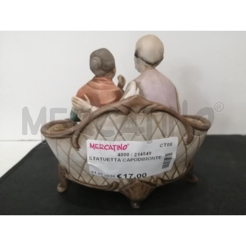 STATUETTA CAPODIMONTE | Mercatino dell'Usato Catania stazione centrale 3