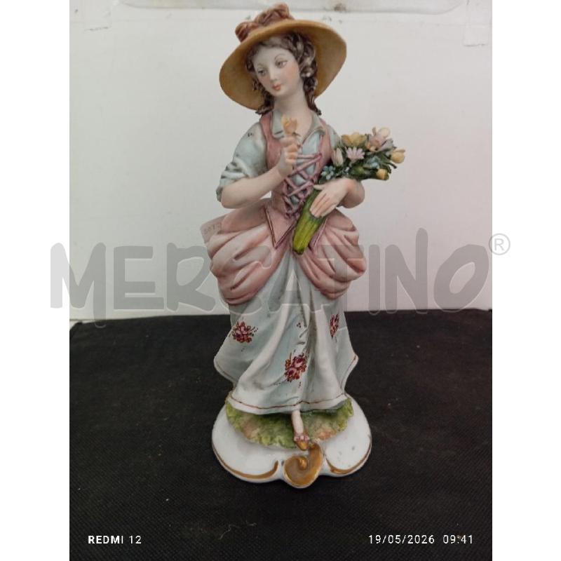STATUETTA CAPODIMONTE | Mercatino dell'Usato Catania stazione centrale 1