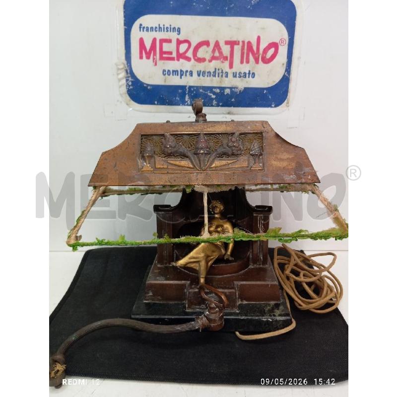 STATUETTA CON PARALUME | Mercatino dell'Usato Catania stazione centrale 2