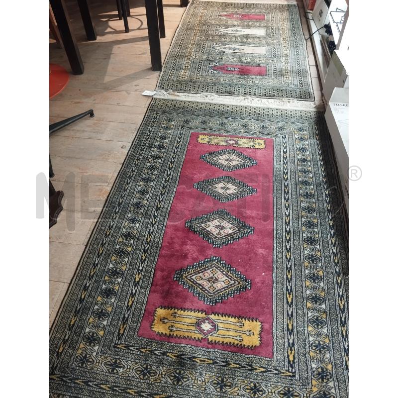 TAPPETO COPPIA SCENDI LETTO MT.1,65XMT.1 | Mercatino dell'Usato Catania stazione centrale 1