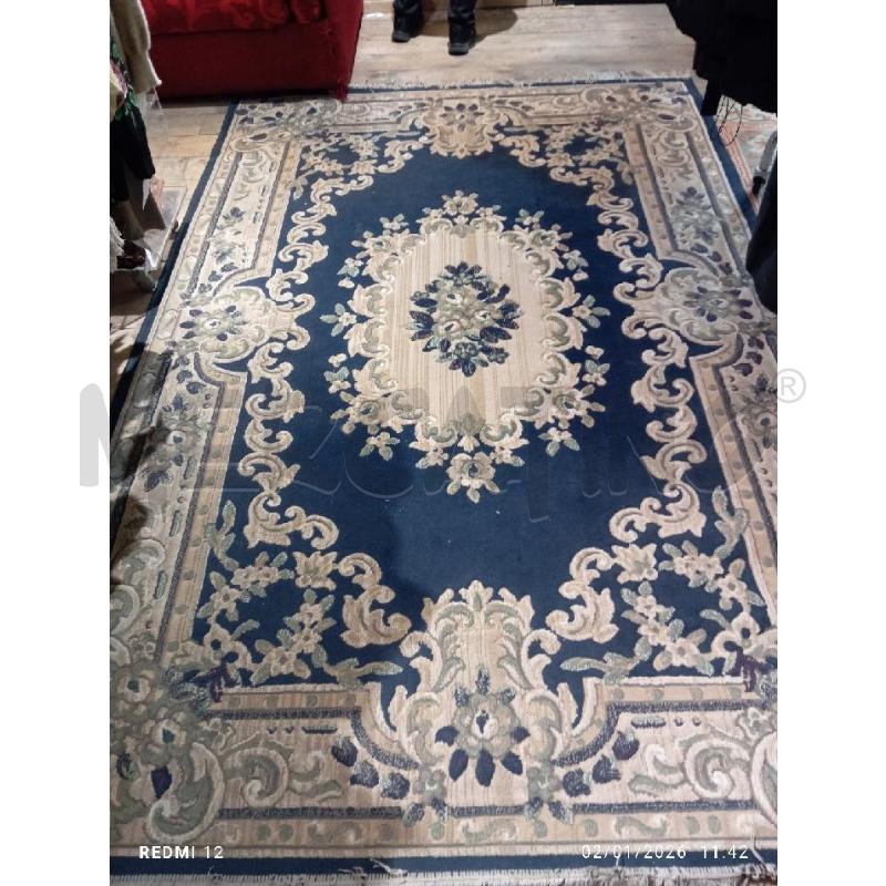 TAPPETO GRANDE BLU CON FIORI  | Mercatino dell'Usato Catania stazione centrale 2