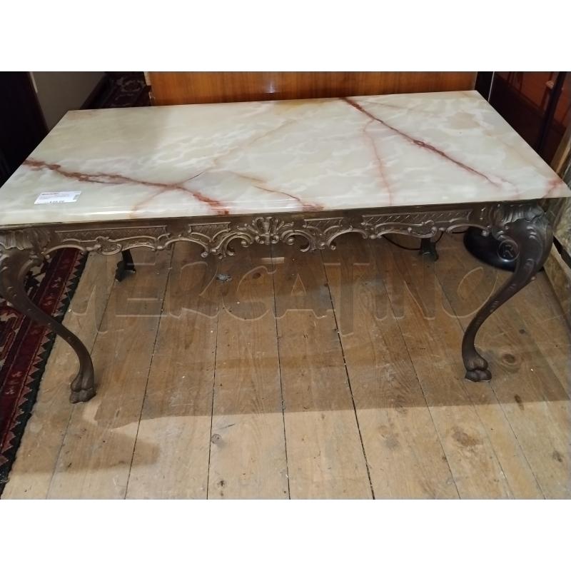 TAVOLINO CON BASE IN MARMO | Mercatino dell'Usato Catania stazione centrale 2