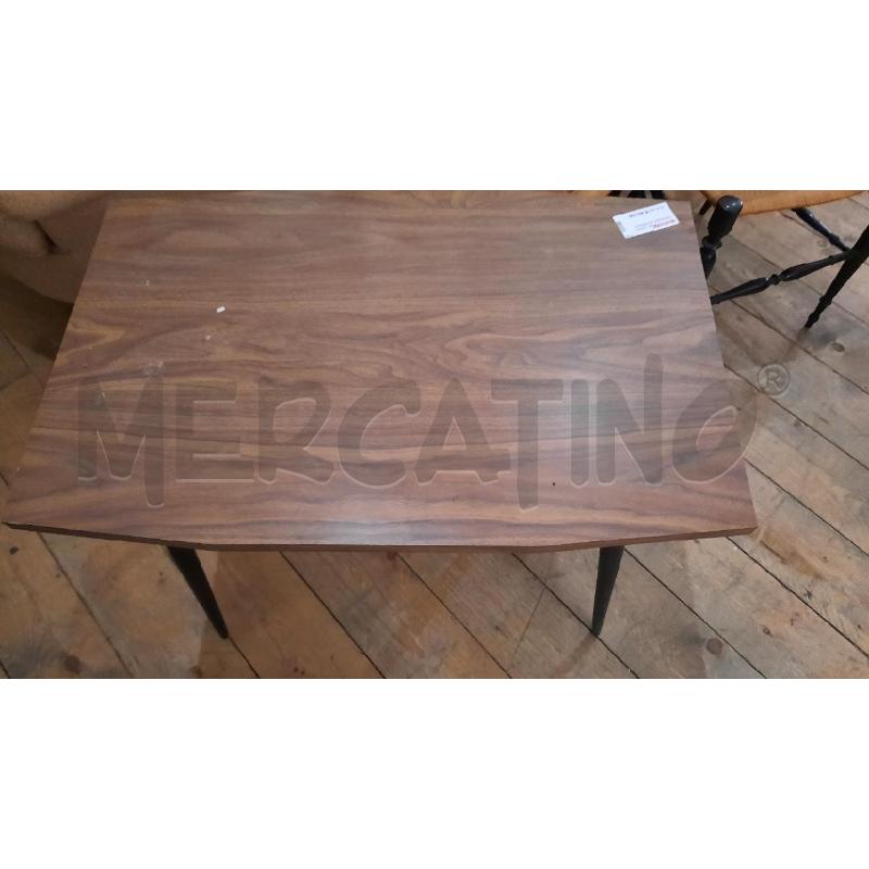 TAVOLINO  IN FORMICA | Mercatino dell'Usato Catania stazione centrale 3