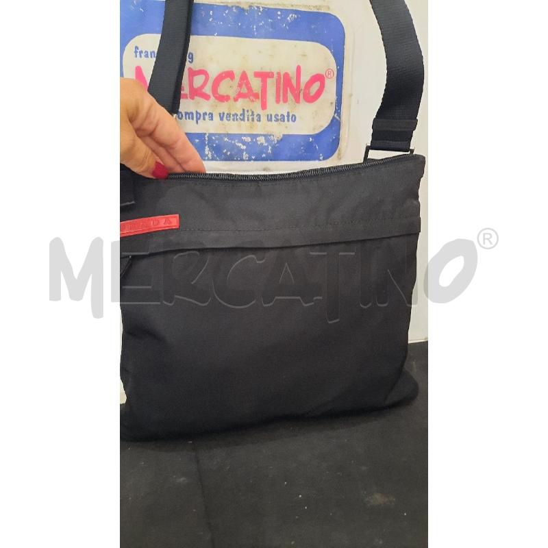 TRACOLLA UOMO NERA PRADA  | Mercatino dell'Usato Catania stazione centrale 3