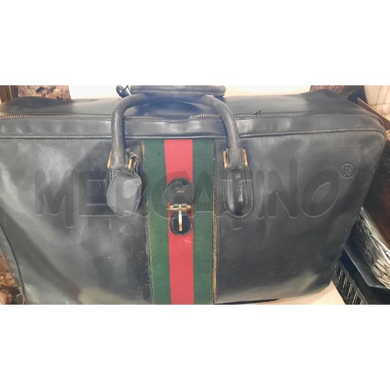 VALIGIA GUCCI GRANDE DA RIVEDERE  | Mercatino dell'Usato Catania stazione centrale 2