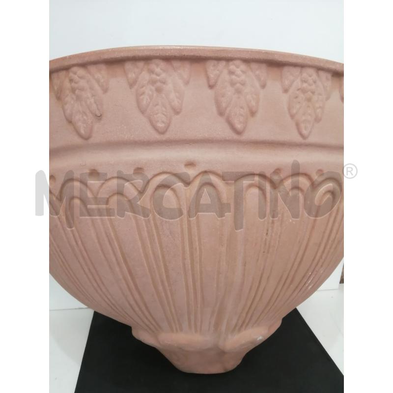 VASO IN PLASTICA DA MURO | Mercatino dell'Usato Catania stazione centrale 3