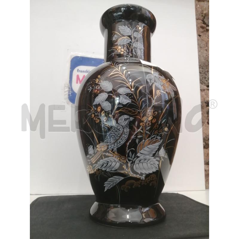 VASO NERO  CON FIORI STAMPATI  | Mercatino dell'Usato Catania stazione centrale 4