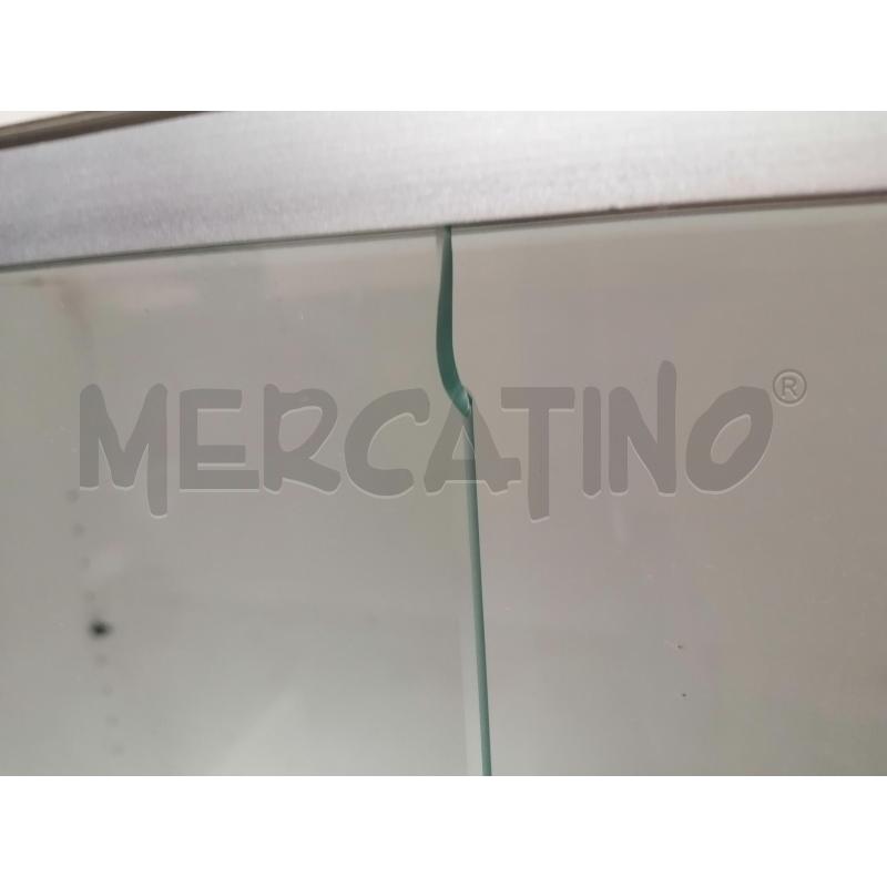 VETRINA BIANCA | Mercatino dell'Usato Catania stazione centrale 5