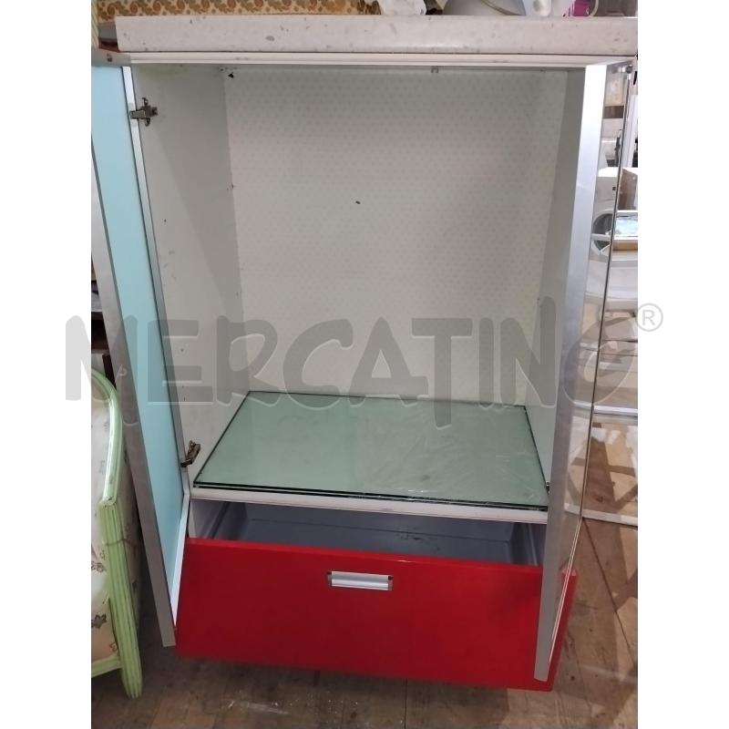 VETRINETTA  CON CASSETTONE ROSSO | Mercatino dell'Usato Catania stazione centrale 3
