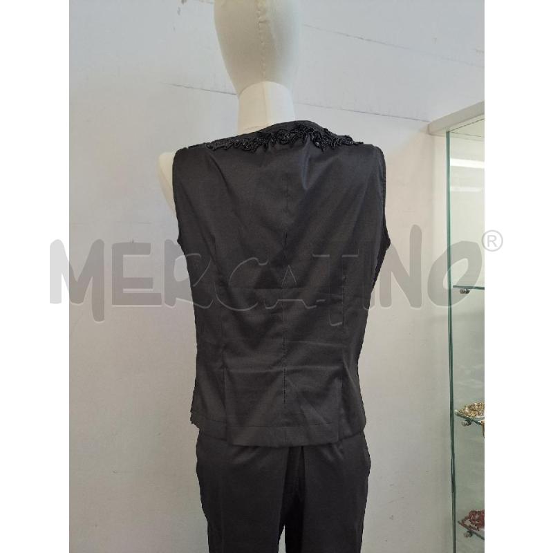 COMPLETO DONNA CARACTERE PANTALONE +SMANCIATO GRIGIO SCURO STRASS DAVANTI  | Mercatino dell'Usato Catanzaro 4