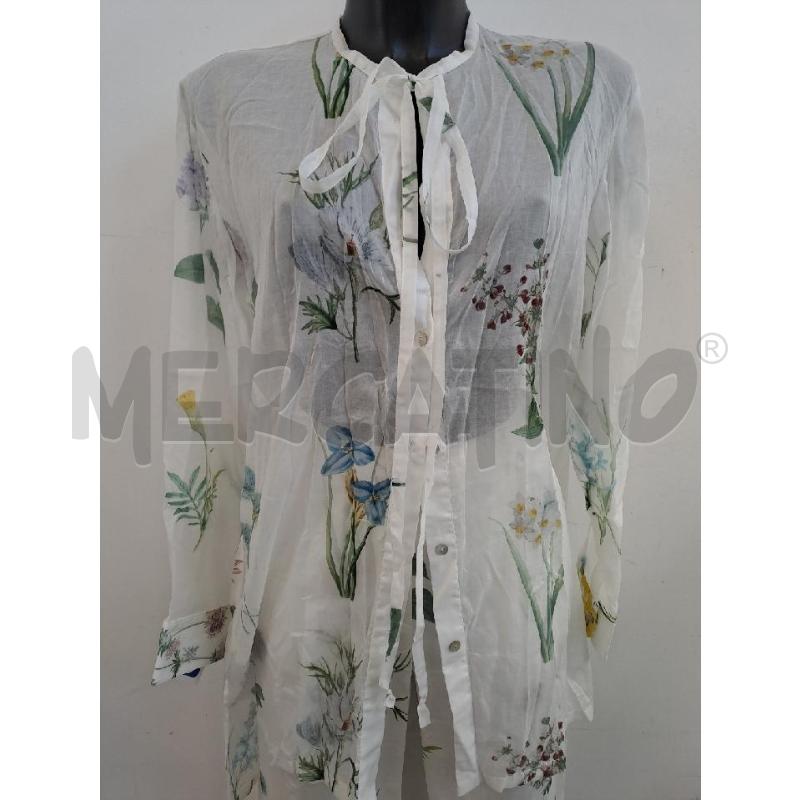 COMPLETO DONNA ROSÈA PARIS BIANCO PANTALONE+SPOLVERINO FIORI BLU ROSA | Mercatino dell'Usato Catanzaro 2