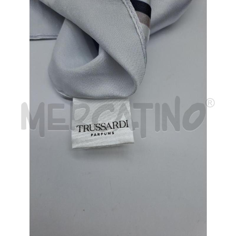 FOULARD TRUSARDI CON ANELLO | Mercatino dell'Usato Catanzaro 4
