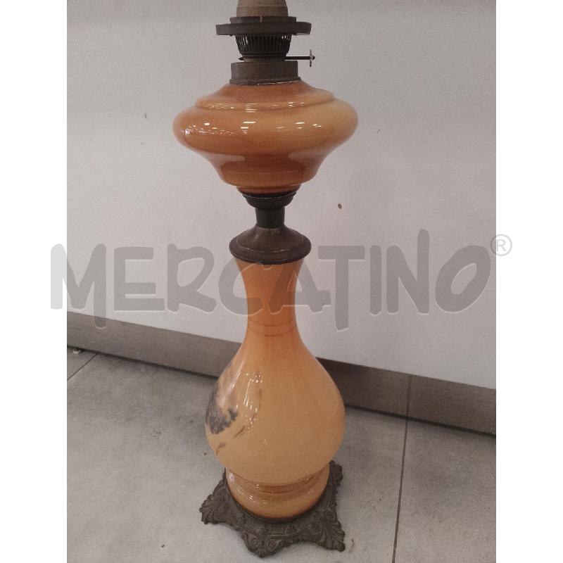 LUME VETRO CON BASE OTTONE DIPINTO PAESAGGIO | Mercatino dell'Usato Catanzaro 2
