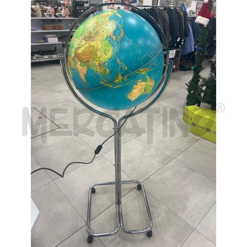 MAPPAMONDO A PIANTANA VINTAGE ANNI 70 STRUTTURA IN METALLO CON RUOTE  | Mercatino dell'Usato Catanzaro 1