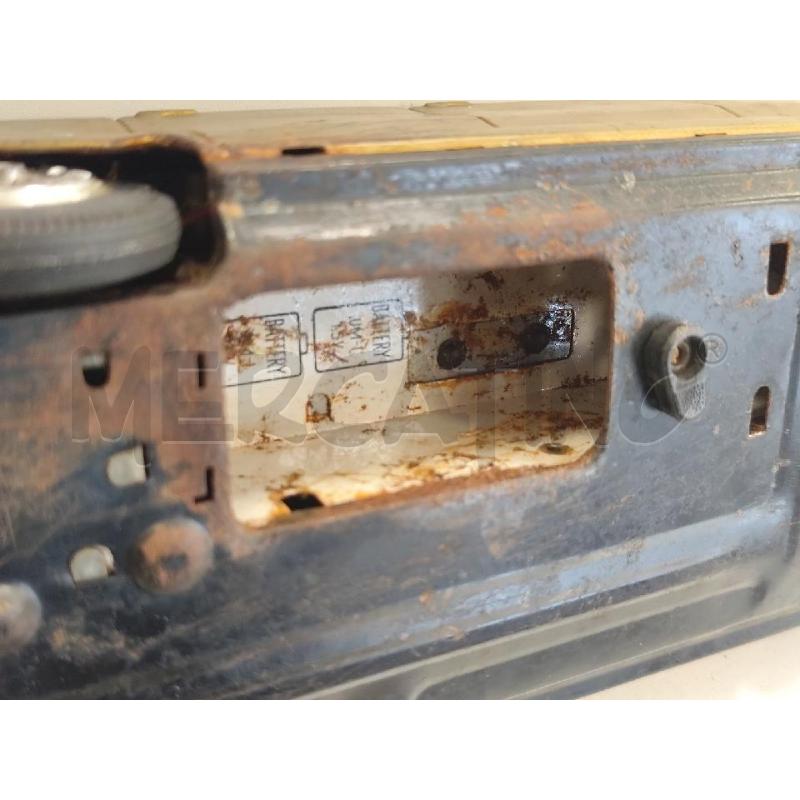 MODELLINO AUTO CADILLAC DORATA MECCANICA CON BATTERIE NON TESTATA DA RESTAURARE | Mercatino dell'Usato Catanzaro 3