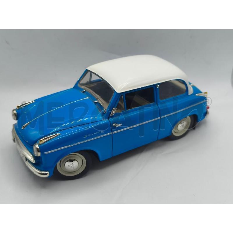 MODELLINO AUTO LLOYD ALEXANDER TS 1998 REVELL SCALA 1/18 | Mercatino dell'Usato Catanzaro 1