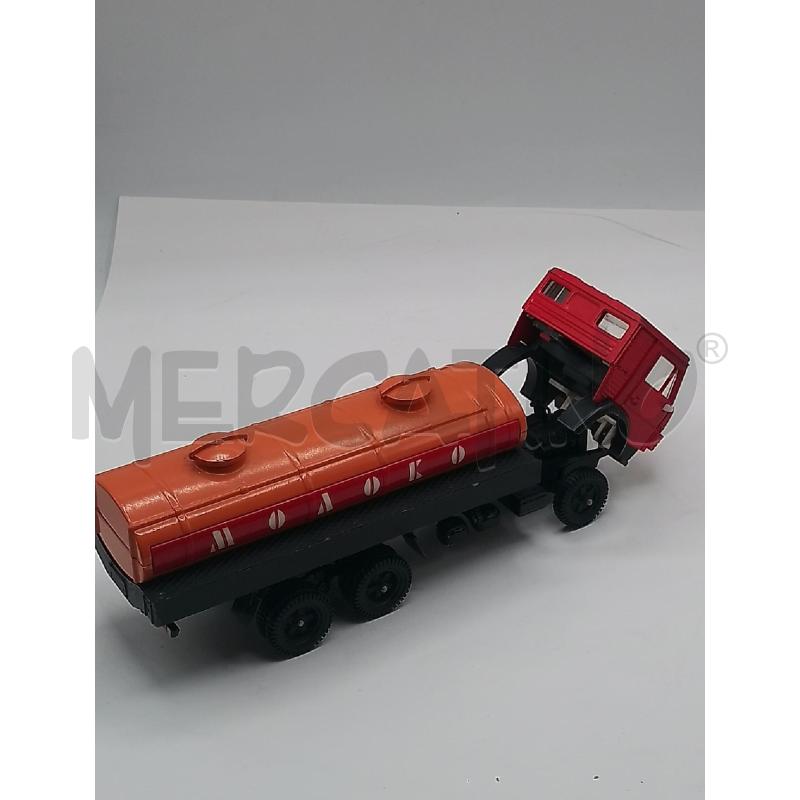 MODELLINO CAMION CISTERNA IN METALLO  | Mercatino dell'Usato Catanzaro 2