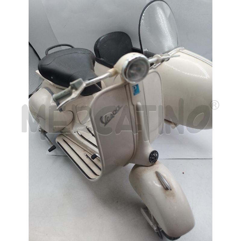 MODELLINO DA COLLEZIONE VESPA CON SEDICAR IN METALLO  | Mercatino dell'Usato Catanzaro 2
