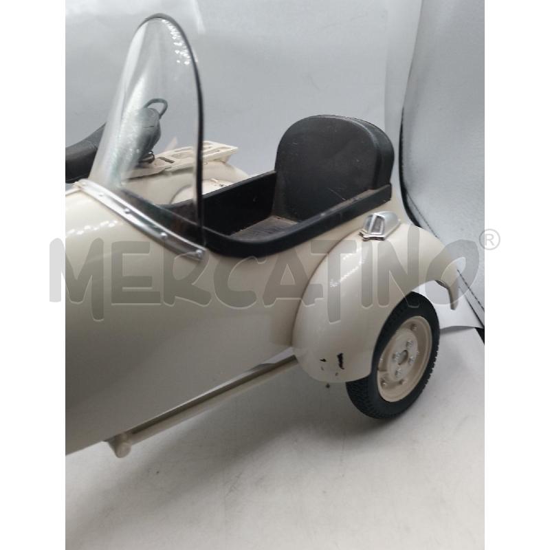 MODELLINO DA COLLEZIONE VESPA CON SEDICAR IN METALLO  | Mercatino dell'Usato Catanzaro 4