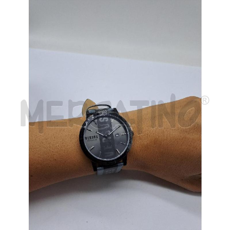 OROLOGIO DA POLSO VERSUS VERSACE UOMO NERO CINTURINO GRIGIO | Mercatino dell'Usato Catanzaro 3