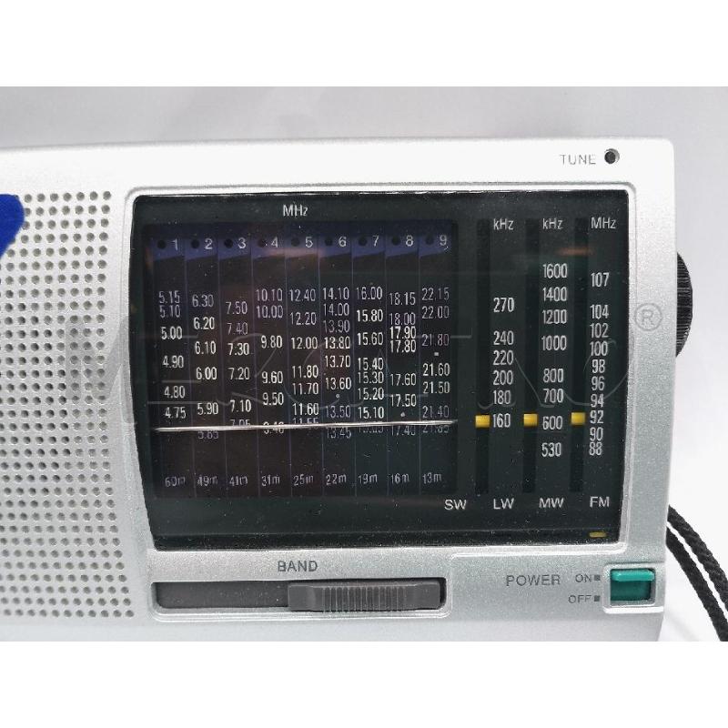 RADIO SONY ICF-SW11 FUNZIONANTE | Mercatino dell'Usato Catanzaro 4