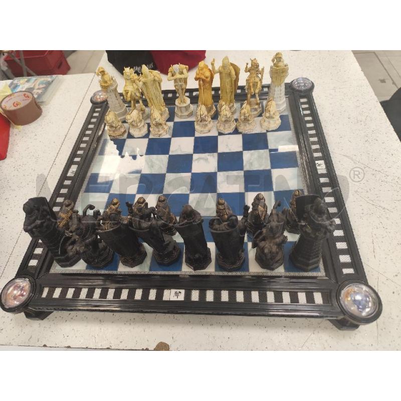 SCACCHIERA HARRY POTTER DEAGOSTINI PEZZI + SCACCHIERA + BASE PENNA | Mercatino dell'Usato Catanzaro 2
