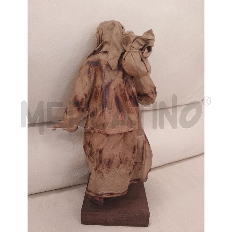 STATUA CARTAPESTA ANGELO CAPOCCIA DONNA CON SACCO | Mercatino dell'Usato Catanzaro 4