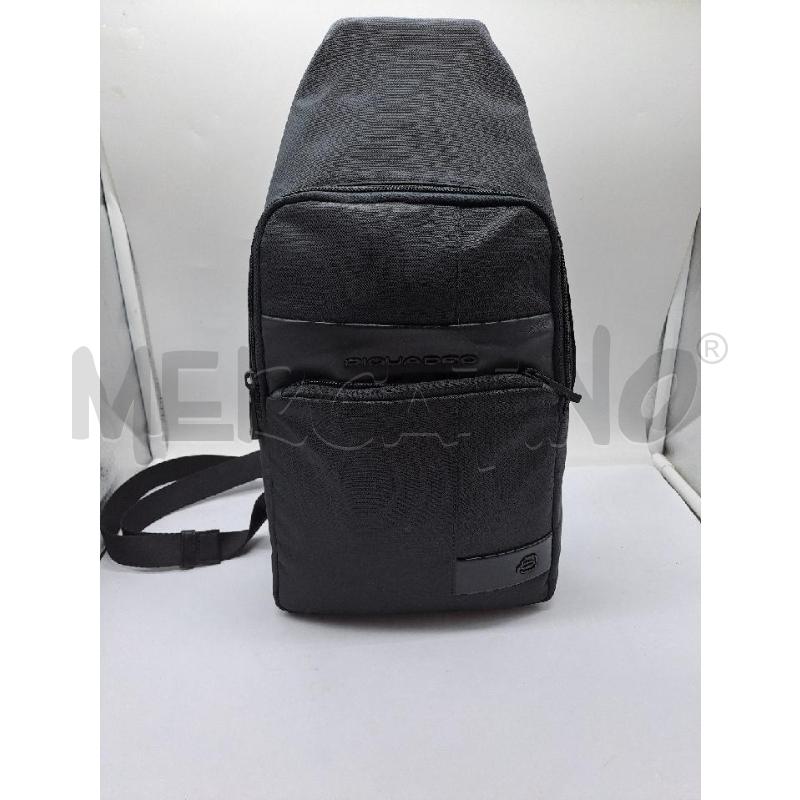 ZAINO UOMO PIQUADRO NERO  | Mercatino dell'Usato Catanzaro 1