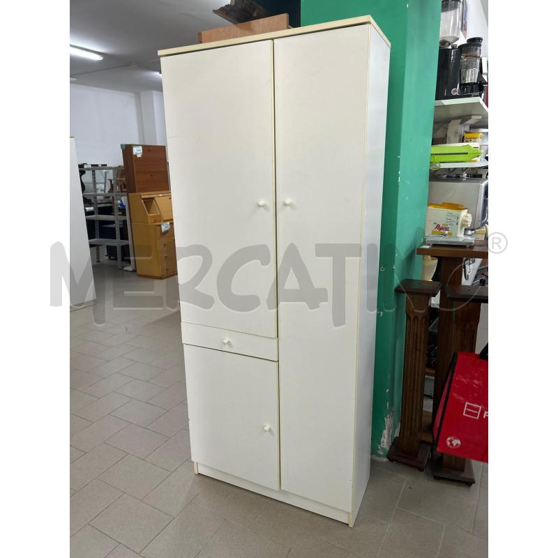 ARMADIETTO DUE ANTE LEGNO BIANCO 184X76X33 CM | Mercatino dell'Usato Lamezia terme 1
