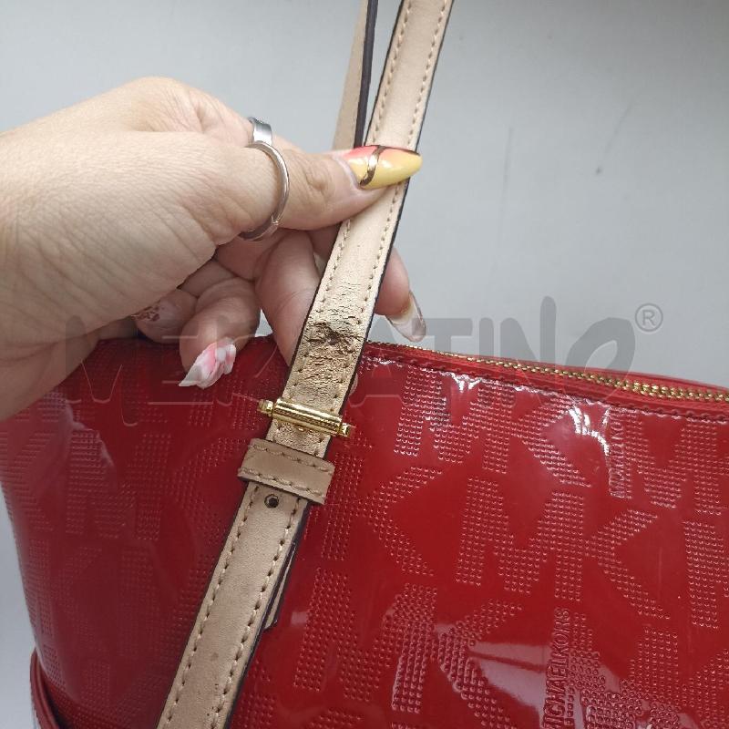 BORSA DONNA MICHAEL KORS ROSSO VERNICE MANICI BEIGE  | Mercatino dell'Usato Lamezia terme 3
