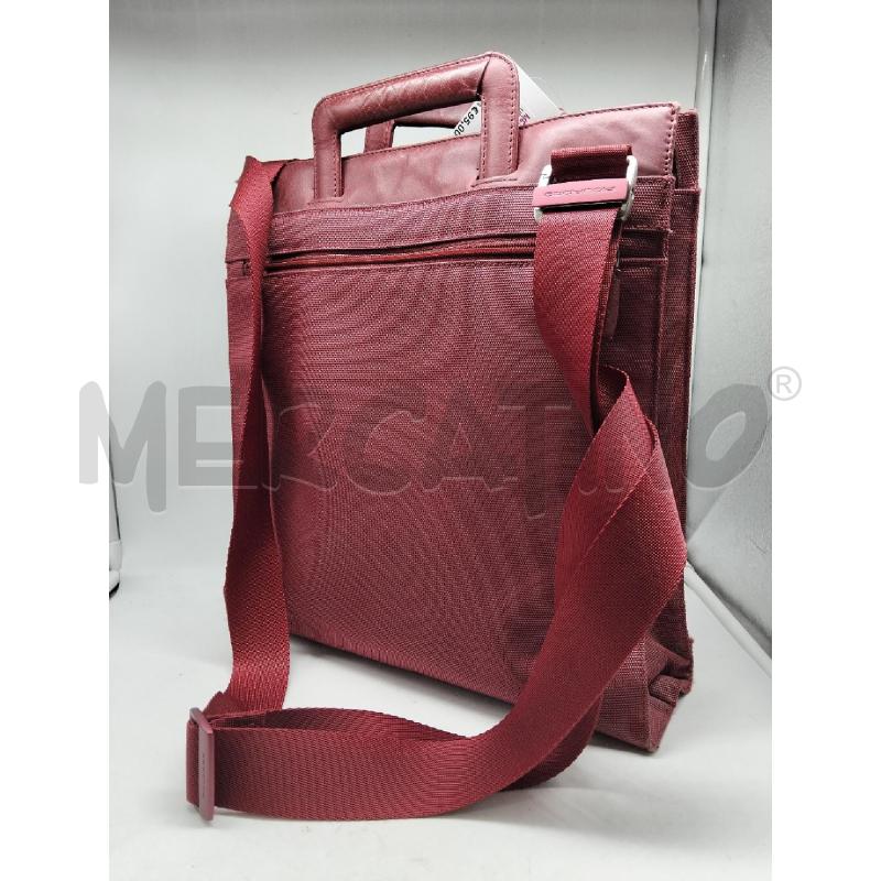 BORSA DONNA PIQUADRO ROSSO TELA INSERTI VERA PELLE | Mercatino dell'Usato Lamezia terme 2
