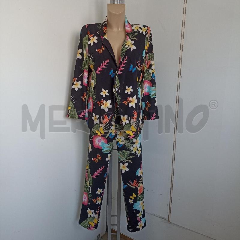 COMPLETO DONNA ARTIGLI NERO FLOREALE GIACCA PANTALONE | Mercatino dell'Usato Lamezia terme 1