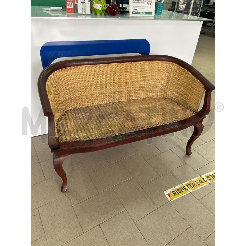 DIVANETTO STRUTTURA LEGNO SCHIENALE IMPAGLIATO | Mercatino dell'Usato Lamezia terme 1