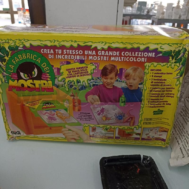 GIOCATTOLO FABBRICA DEI MOSTRI VINTAGE | Mercatino dell'Usato Lamezia terme 5