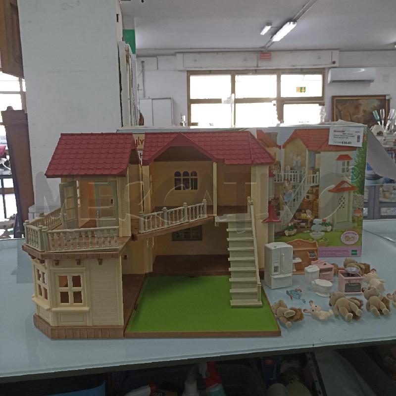GIOCATTOLO SYLVANIAN FAMILIES CITY HOUSE CON LUCI E ACCESSORI | Mercatino dell'Usato Lamezia terme 1
