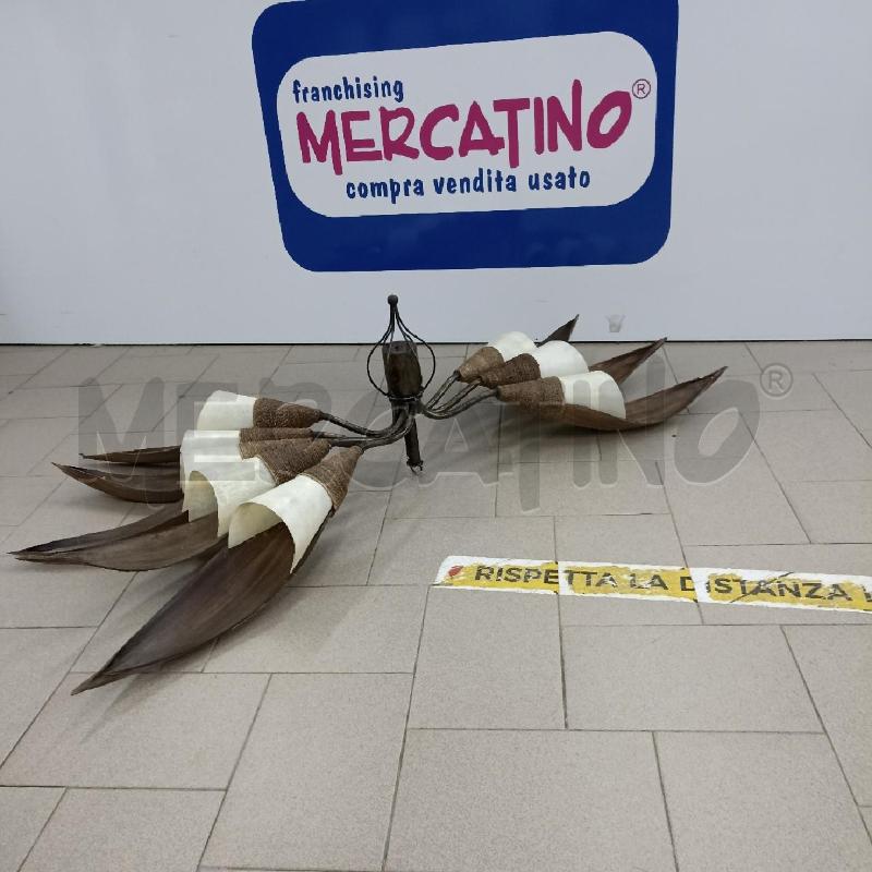 LAMPADARIO FOGLIE DI COCCO E RESINA 8 LUMI | Mercatino dell'Usato Lamezia terme 4